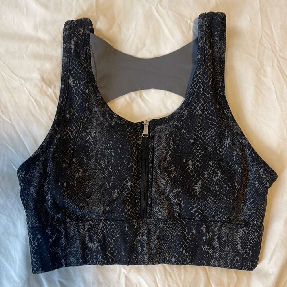 Varley Fay Zip Bra - black snake print - size s